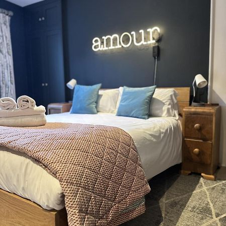 בריסטול Unique Clifton Apartment On Historic Crescent מראה חיצוני תמונה