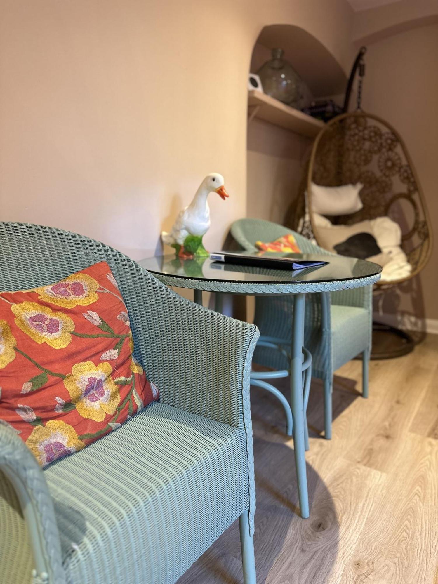בריסטול Unique Clifton Apartment On Historic Crescent מראה חיצוני תמונה
